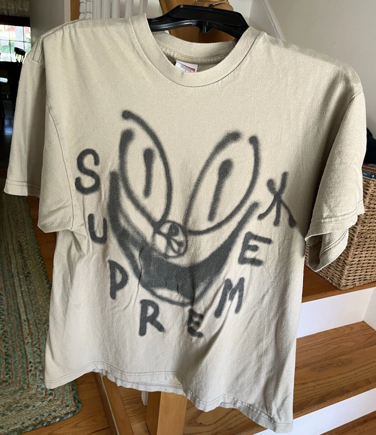 T shirt Supreme Smile Grafitti taille L argile d'occasion FW18