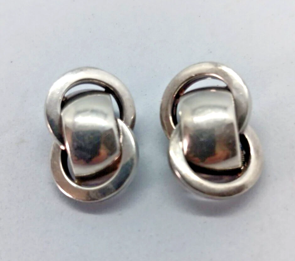 Anciennes boucles d'oreilles en argent Grossé 1971 DIOR antique jewelry earrings