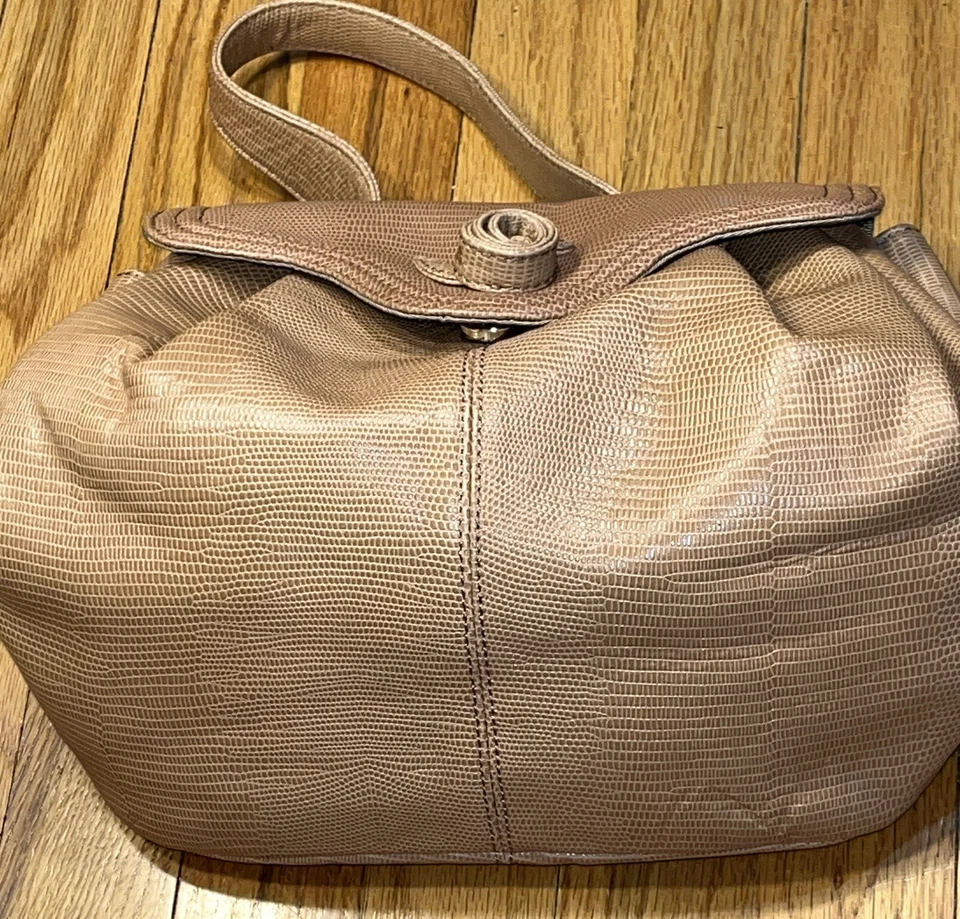 BCBG MaxAzria Women's Beige Pink Leather Fold Over Shoulder Bag Satchel Purse - Изображение 2 из 4