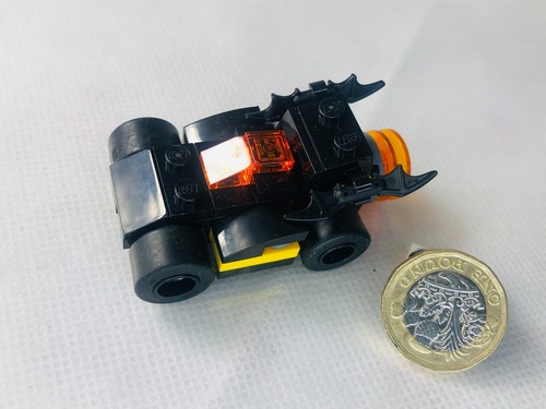 Batimóvil Bat Car Lego Oficial DC Comics Mini ra - Imagen 2 de 4