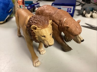 Jumanji: Lion & Bear Roaring Action Figures Lot Of 2 Lion Works
