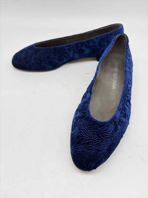 Stuart Weitzman Navy Size 6 Slip On Flats