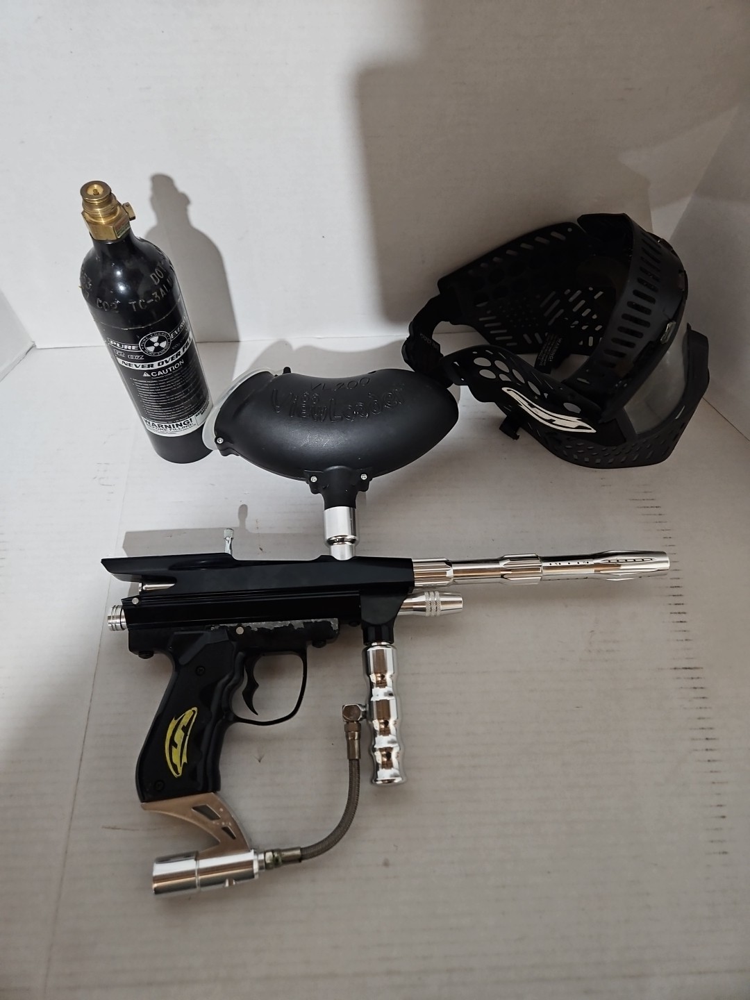 W/ Mask And Tank Untested Sold As Is