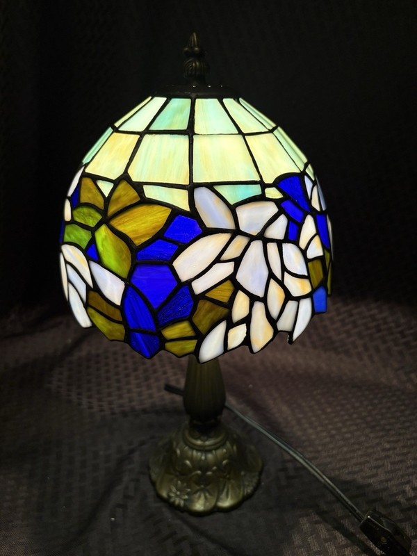 14 Inch Vintage Tiffany Style  Stained Glass Lamp With Blue And White Colors