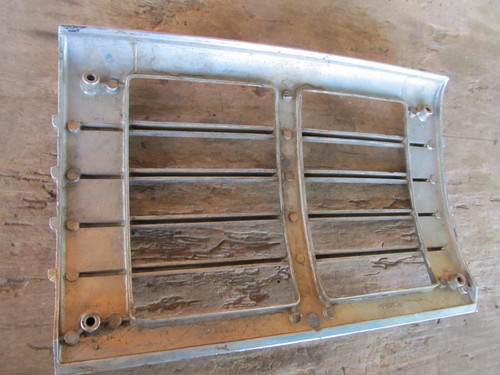48 1948 Frazier Manhattan speaker grill PN 702622 - Picture 5 of 6