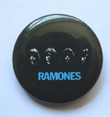 Ramones Button Anstecker Badge Pin faces Leave Home 2,5cm