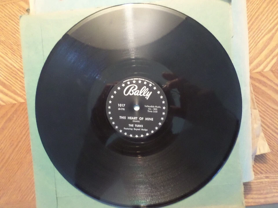 BALLY 78 RECORD 1017/THE TURKS/THIS HEART OF MINE/WHY DID YOU ?/DOO WOP EX+  - Image 4 of 4