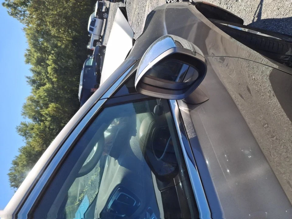 2018 Chrysler Pacifica Right Passenger Side Mirror OEM Power Heated 3713670 - Image 2 of 4