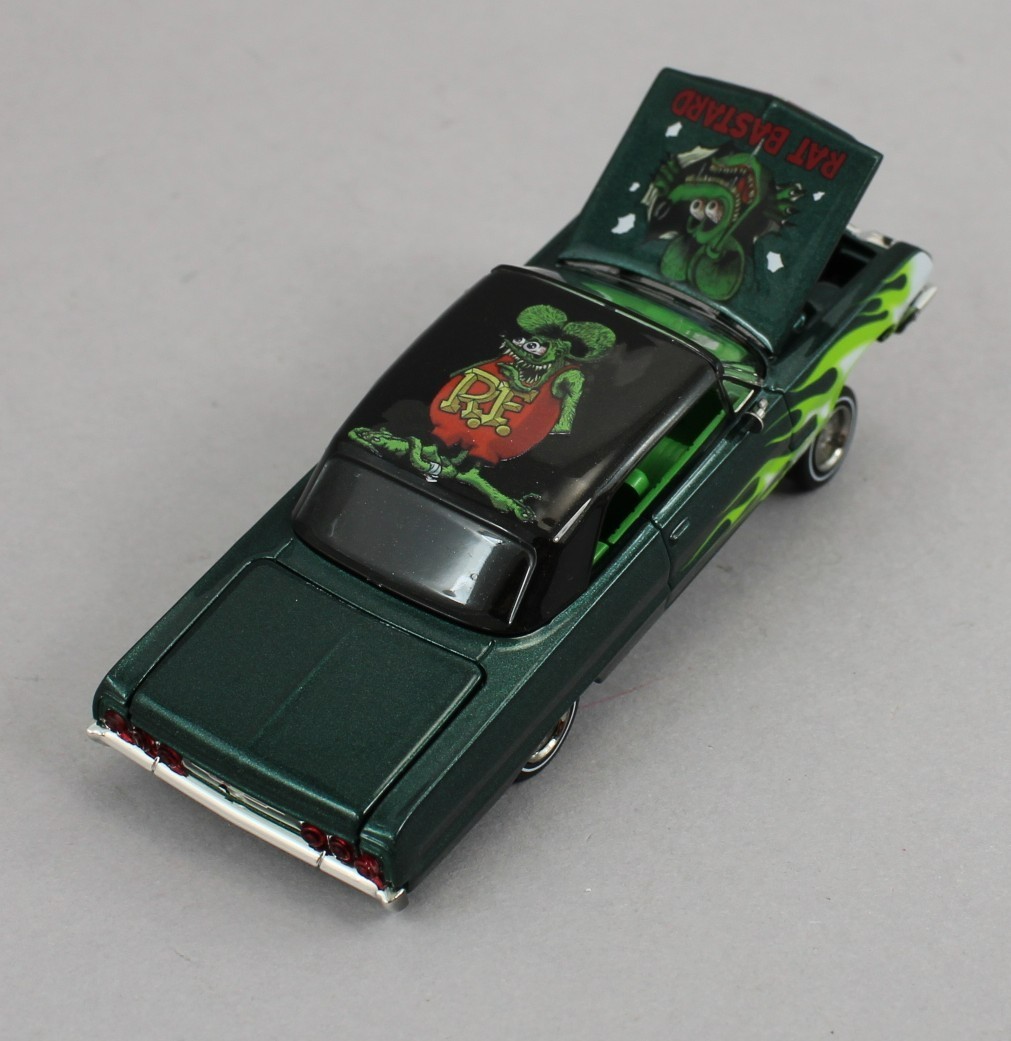1:64 *FINE WORKS 64* RAT FINK Green w/Flames Chevrolet IMPALA