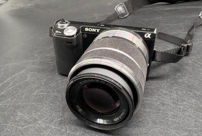 Sony Alpha NEX-5N Digitalkamera - 16.1MP  -  Objektiv 18-55mm - Schwarz LESEN