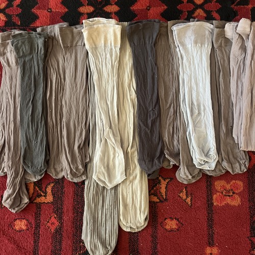 Lot Of 18 Vintage Women’s Knee Grey Nylons