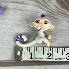 Fingerlings Minis Mia Monkey Figure White & Purple Blind Bag Series 1 Rare