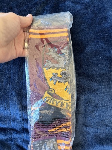 NEW Bioworld Harry Potter SOCKS - Knee High Gryffindor  Burgundy& Yellow 9-11 - Picture 5 of 7