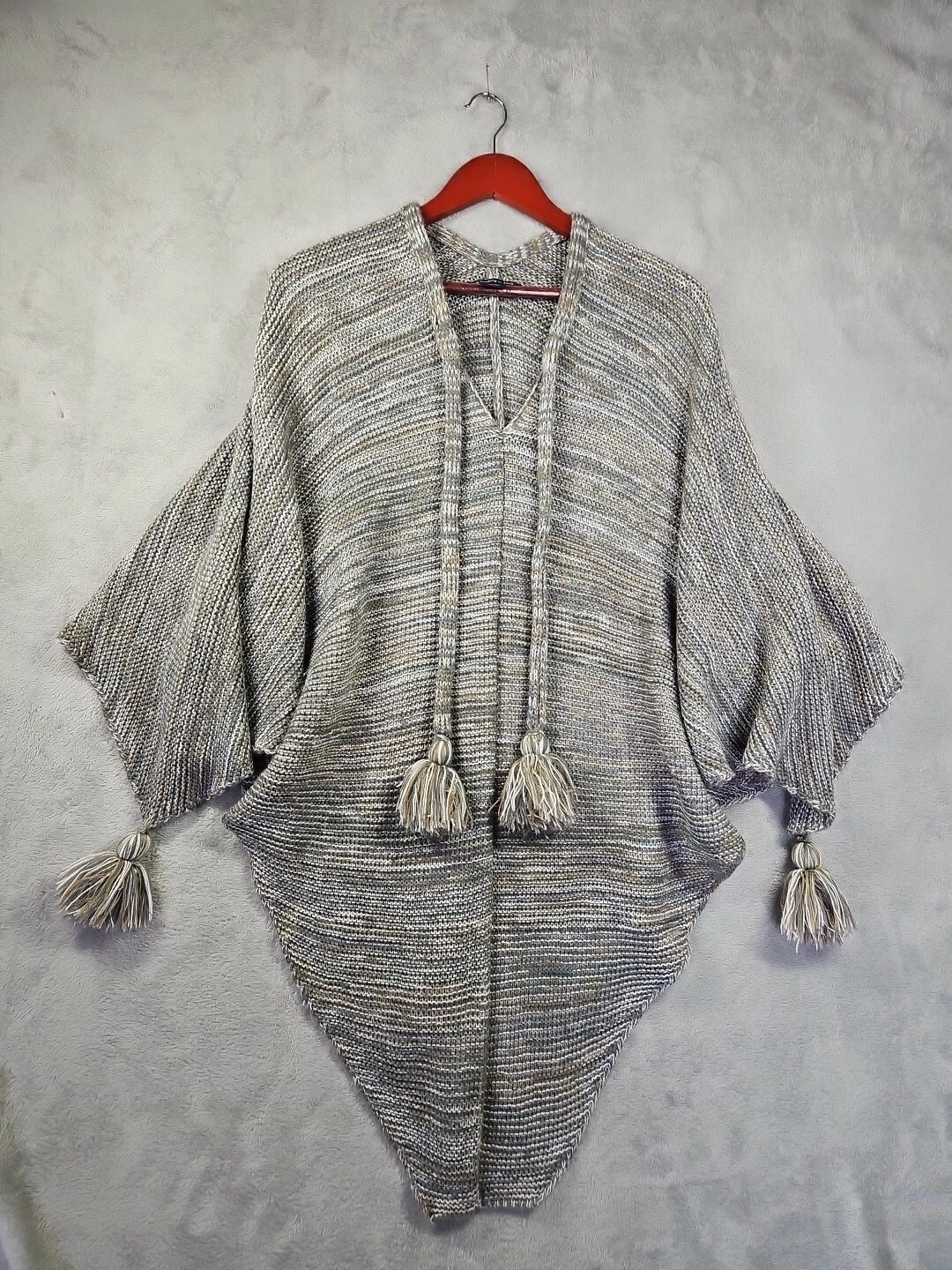 Do Everything In Love Gray Beige Knit Poncho Fluffy Tassels On Ties & Arms 1 Sz