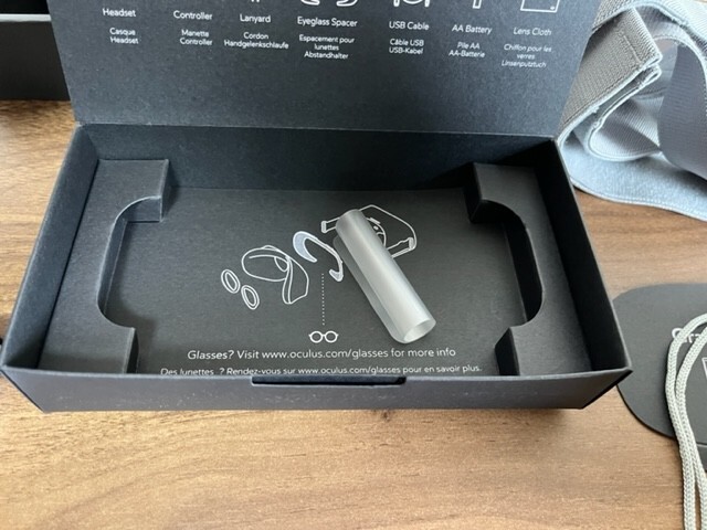 【美品】オキュラスゴー  Go 64GB VR facebook Oculus Go Standalone 64GB Virtual Reality Headset with
