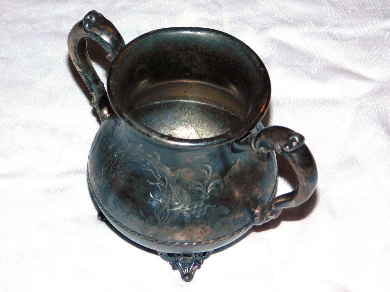 Pairpoint Mfg. Co. Quadruple Silver Plated Two Handled Sugar Bowl Vintage Point