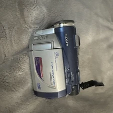 SONY 120X DVD R/RW, 3.5LCD , Mega pixel Handy Cam complete combo set