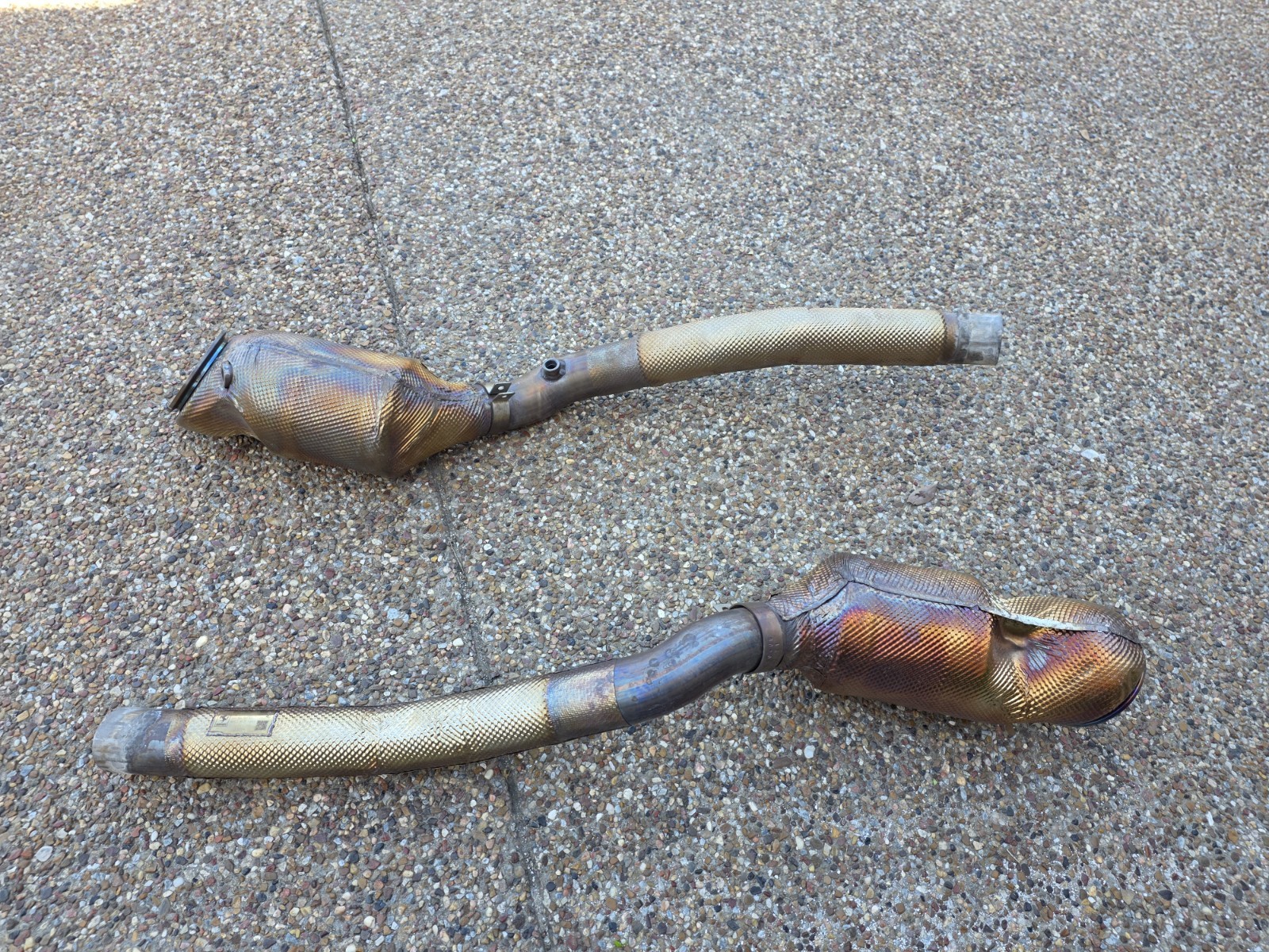 FERRARI 812 & F12 OEM GENUINE ORIGINAL LEFT & RIGHT EXHAUST CATALYTIC CONVERTERS