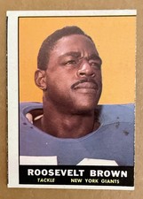 1961 Topps New York Giants Roosevelt Brown Football Card #88