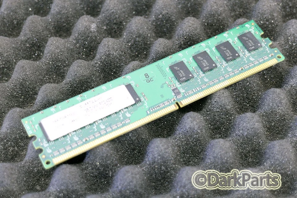 Memoria RAM Hypertec PV557AA-HY 1 GB DIMM PC2-4200 Foto 1 de 1