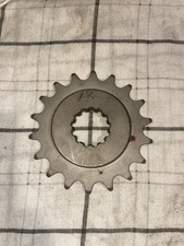 Yamaha Rd500 Rzv500 Front Sprocket Offset 10mm For 520 Chain 18 tooth 