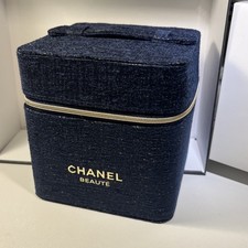 Chanel Beaute Holiday Navy Blue Gold MakeUp B...