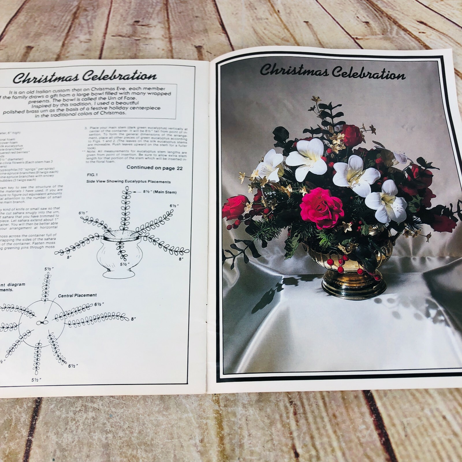 vtg Christmastime Wreath & Centerpieces 1982 by plaid craft book 