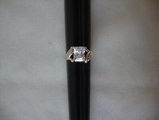 VINTAGE 1980s SOLITAIRE SQUARE CZ SPLIT STERLING SILVER STAMP 925 RING SZ 8