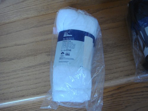 TruForm Loose Fit Diabetic White Crew Socks Size Medium Mens 6-9 Ladies 7-10 New - Picture 2 of 2