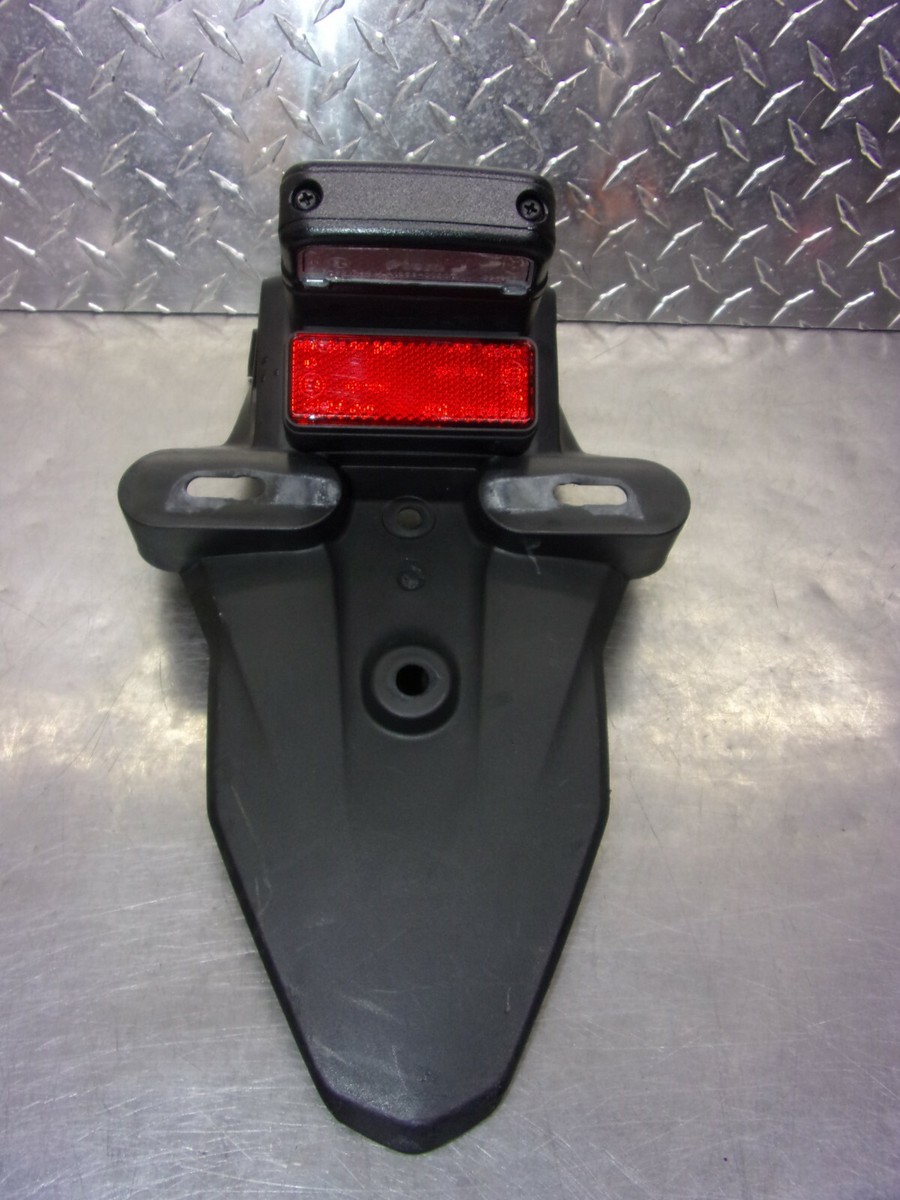 636 A HONDA CBR 250 R 2013 250R OEM REAR FENDER PLATE LICENSE