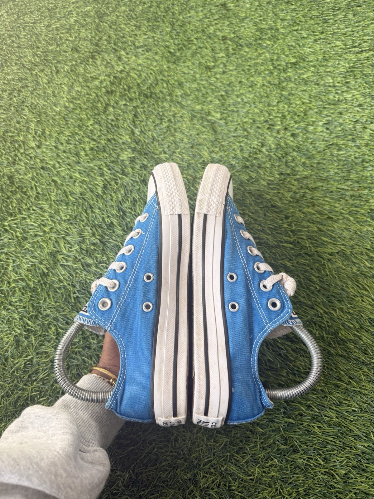 Converse Chuck Taylor All Star Low Top Blue Canvas Sneakers Size 7 Womens thumbnail 5