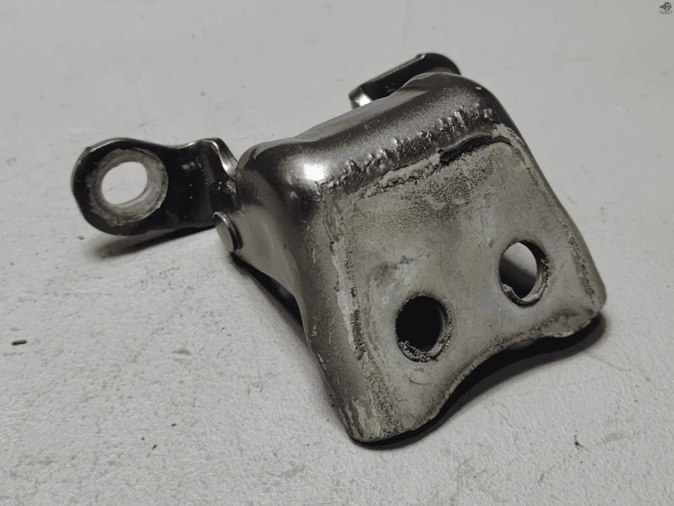 Bisagra inferior de la puerta delantera izquierda del lado del conductor gris *NH797M* OEM 2008-2020 Acura MDX Foto 2 de 4