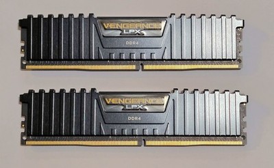 Corsair Vengeance LPX DDR4 32GB kit, 2x16gb stick Memory 3000MHz