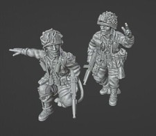 28mm WW2 US Airborne - Officers w/ Thompson SMG's - Bolt Action