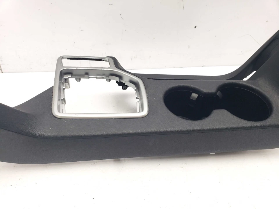 ЦЕНТРАЛЬНАЯ КОНСОЛЬ ПОДСТАКАННИКА ДЛЯ НАПИТКОВ KIA SPORTAGE MK4 84670-F1MA0 2016 - Изображение 4 из 4