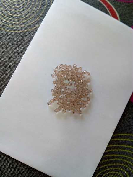 Tupi CRISTAL 100 piezas color champagne 4mm
