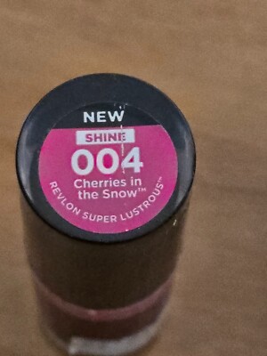 1 Revlon Super Lustrous Glass Shine Lipstick #004 CHERRIES IN THE SNOW