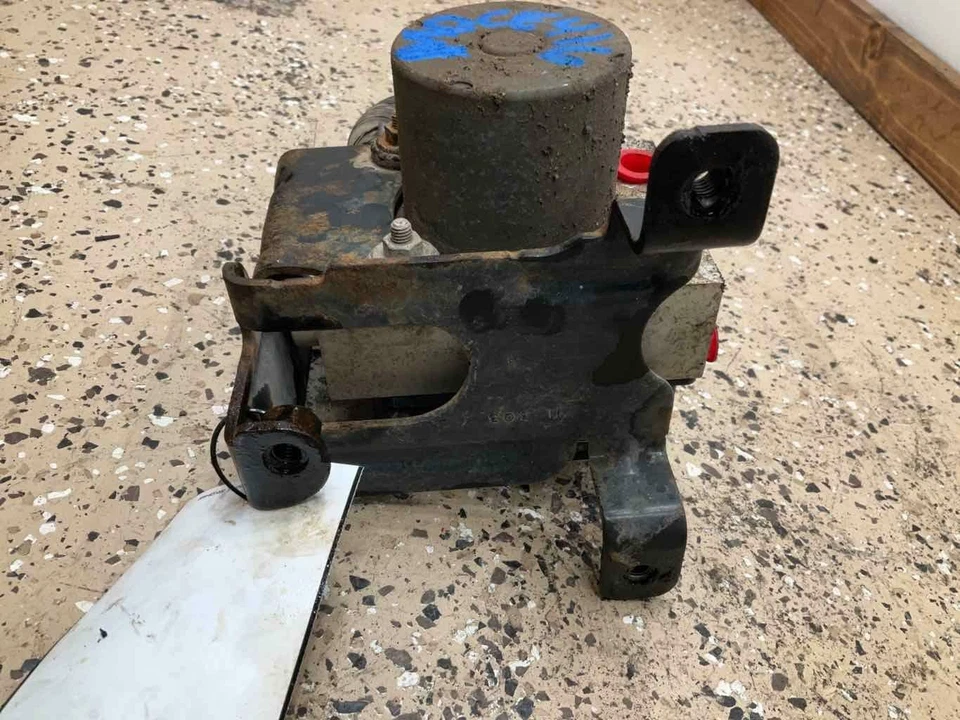 09-13 Chevrolet Silverado 1500 Avalanche Escalade bomba de freio antibloqueio ABS - Imagem 3 de 4