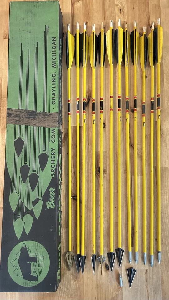 12 flechas de madera de grado estándar Bear Archery 1060 de colección AMARILLO con CAJA Grayling MI Foto 2 de 4