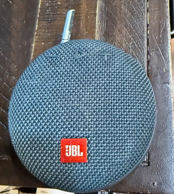 JBL Clip 3 Black Portable Bluetooth Speaker Blue - broken clip