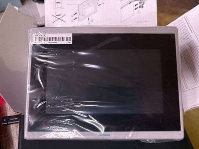 Siemens PXM30.E  BACnet/IP Touch Panel 7  with integrated web server