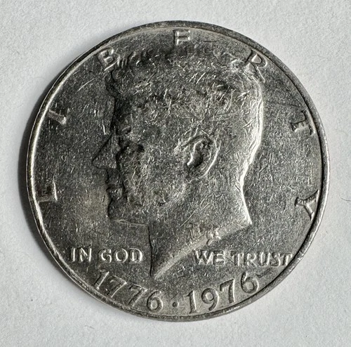 1976  Kennedy Half Dollars Bicentennial Circulated Coin 8947+