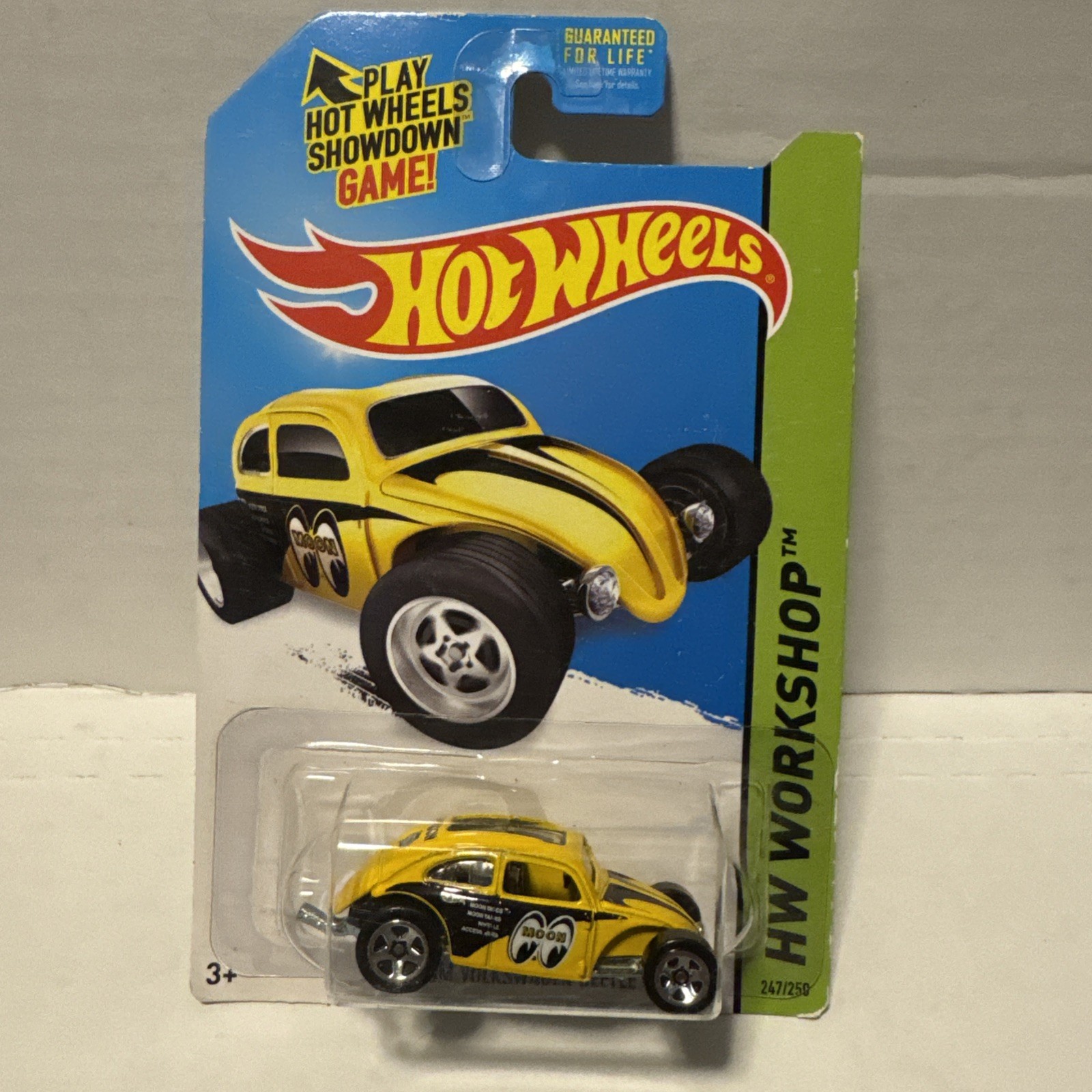 2014 Hot Wheels HW Workshop-Moon Eyes CUSTOM VOLKSWAGEN BEETLE Yellow 