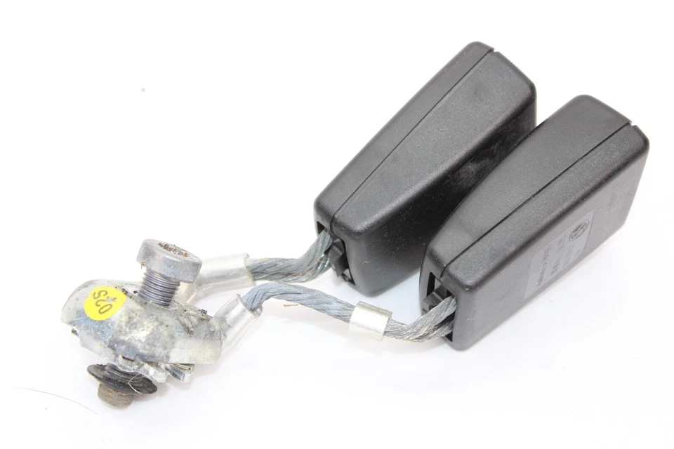 Volkswagen Golf Jetta GTI MK6 2010-2014 hebilla de cinturón de seguridad trasero OEM 1K0857739 Foto 4 de 4