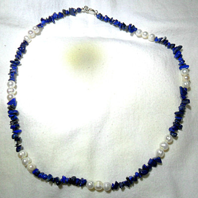 23,5'' Halskette, Lapislazuli + Süßwasserperlen. Handarbeit