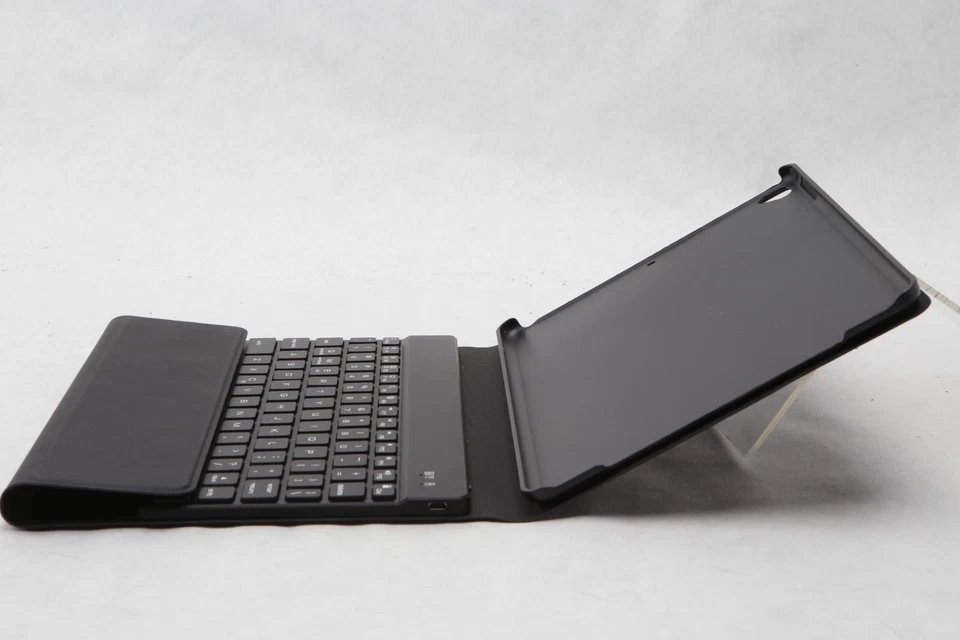 Estuche de teclado portafolio desmontable Yekbee Ultimate negro KB16S097BLK. H42 Foto 3 de 4