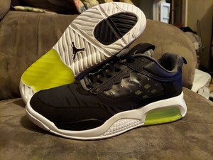 nike 200 black volt
