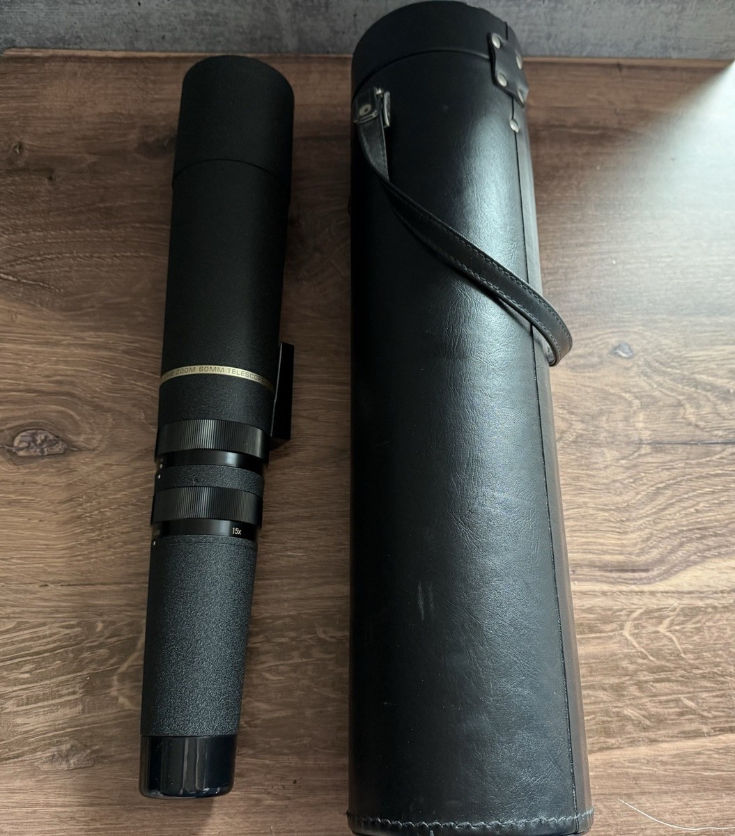 Bausch & Lomb The Discoverer 15-60X Spotting Scope Zoom 60mm