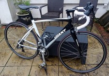 Giant Defy Road Bike.  Little use 50cm Medium