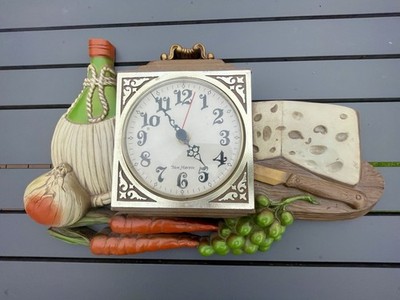 VTG 1973 Burwood Products New Haven Kitchen Clock #460-1 Wine Cheese Great Works